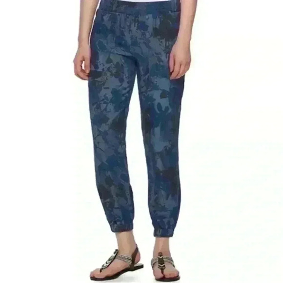 Juicy Couture Blue Floral Print Pattern Chambray Jogger Pants - Picture 1 of 8